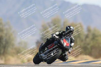 media/Oct-13-2025-Moto Forza (Mon) [[a66d839500]]/2-A Group/Session 4 Turn 7/